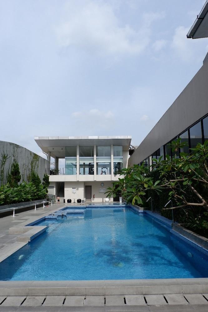 The Premiere Hotel Pekanbaru Exterior foto